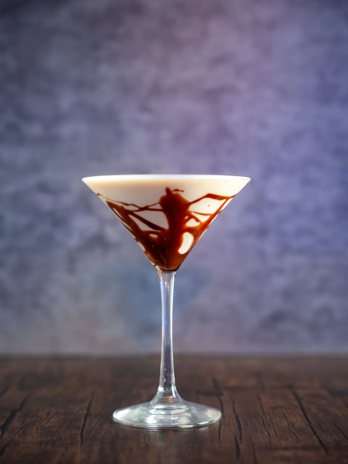 Daily Social lounge, food and drinks in Hales Corners